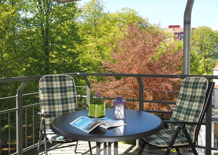 Kaiservillen Heringsdorf - Ferienwohnung Mit 1 Schlafzimmer Und Balkon D134